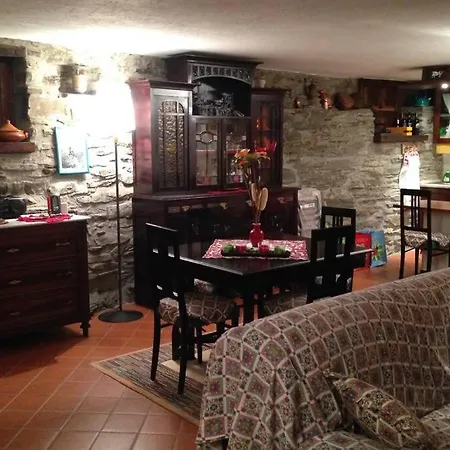 A La Salle Affittasi Grazioso E Ampio Monolocale Cir N 0095 Appartement *